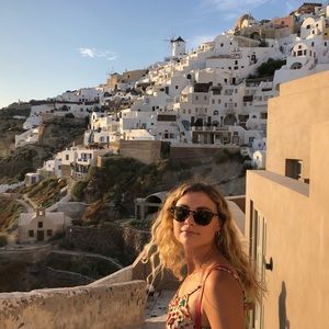 Meet your Posher, Carlee